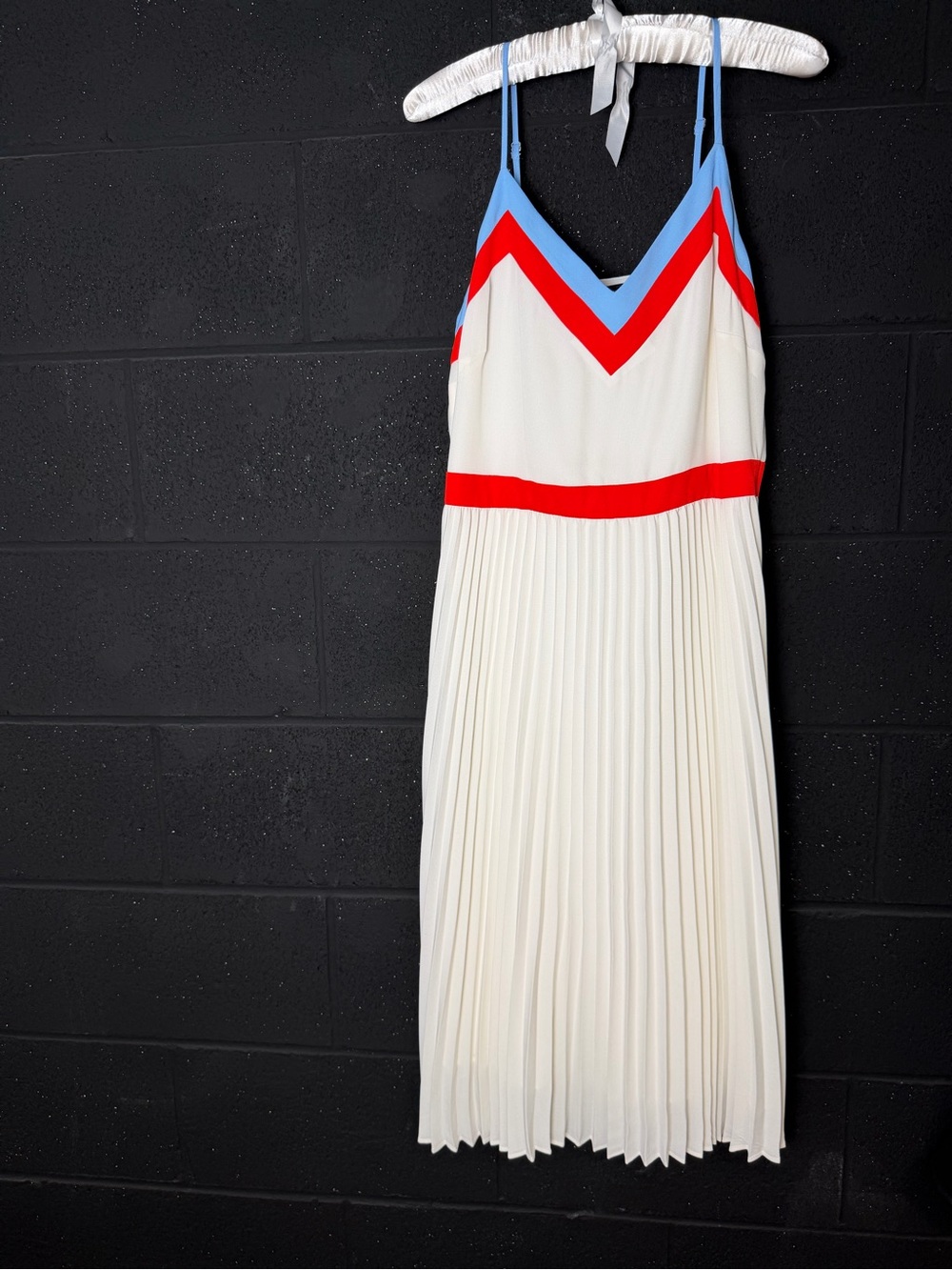 Banana Republic White Pleated Summer Midi Dress with Red & Light Blue Trim-4 - Picture 16 of 16